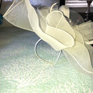Fabulous fascinator
